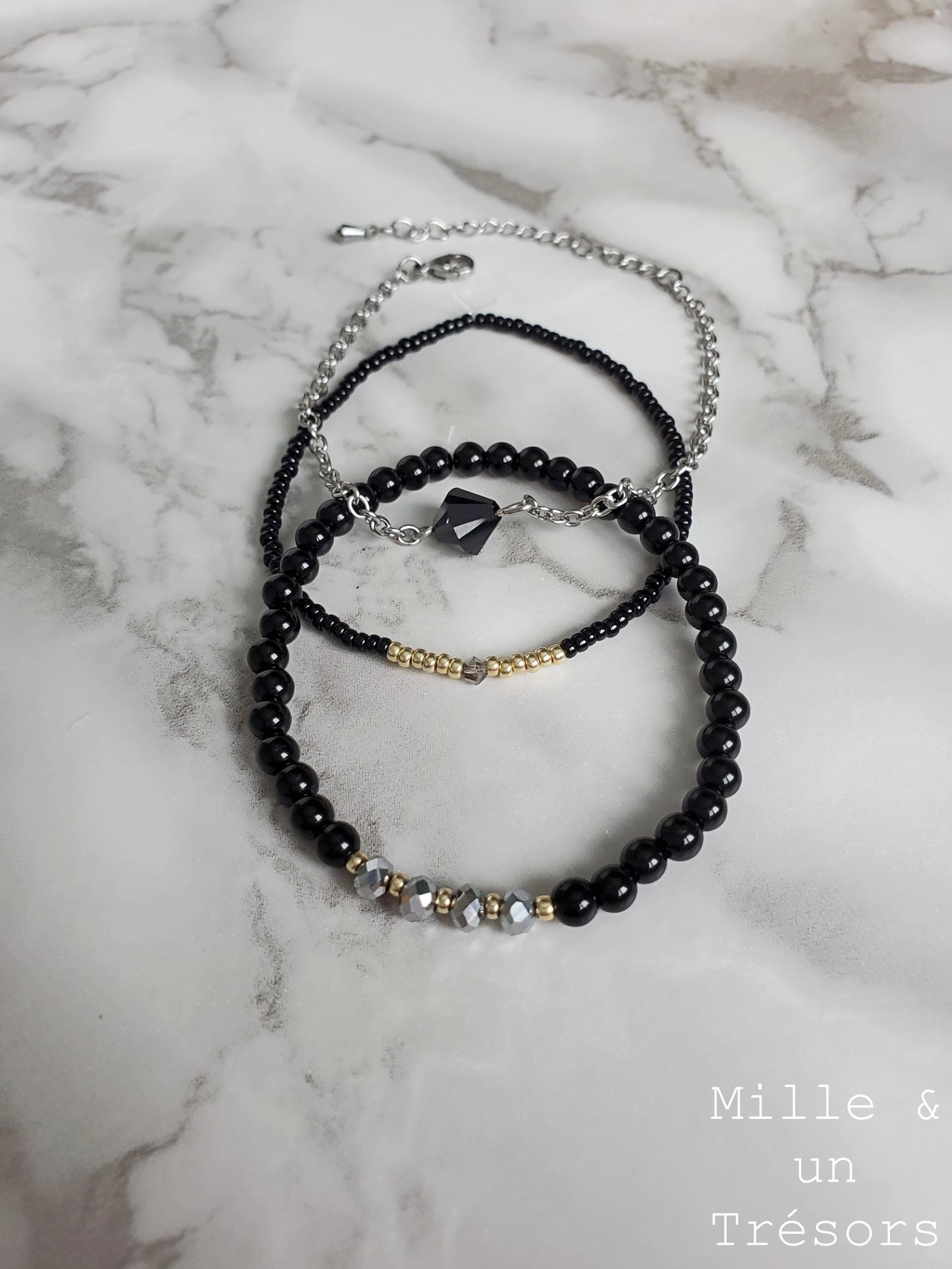 Bracelet (trilogie) - Interstellaire