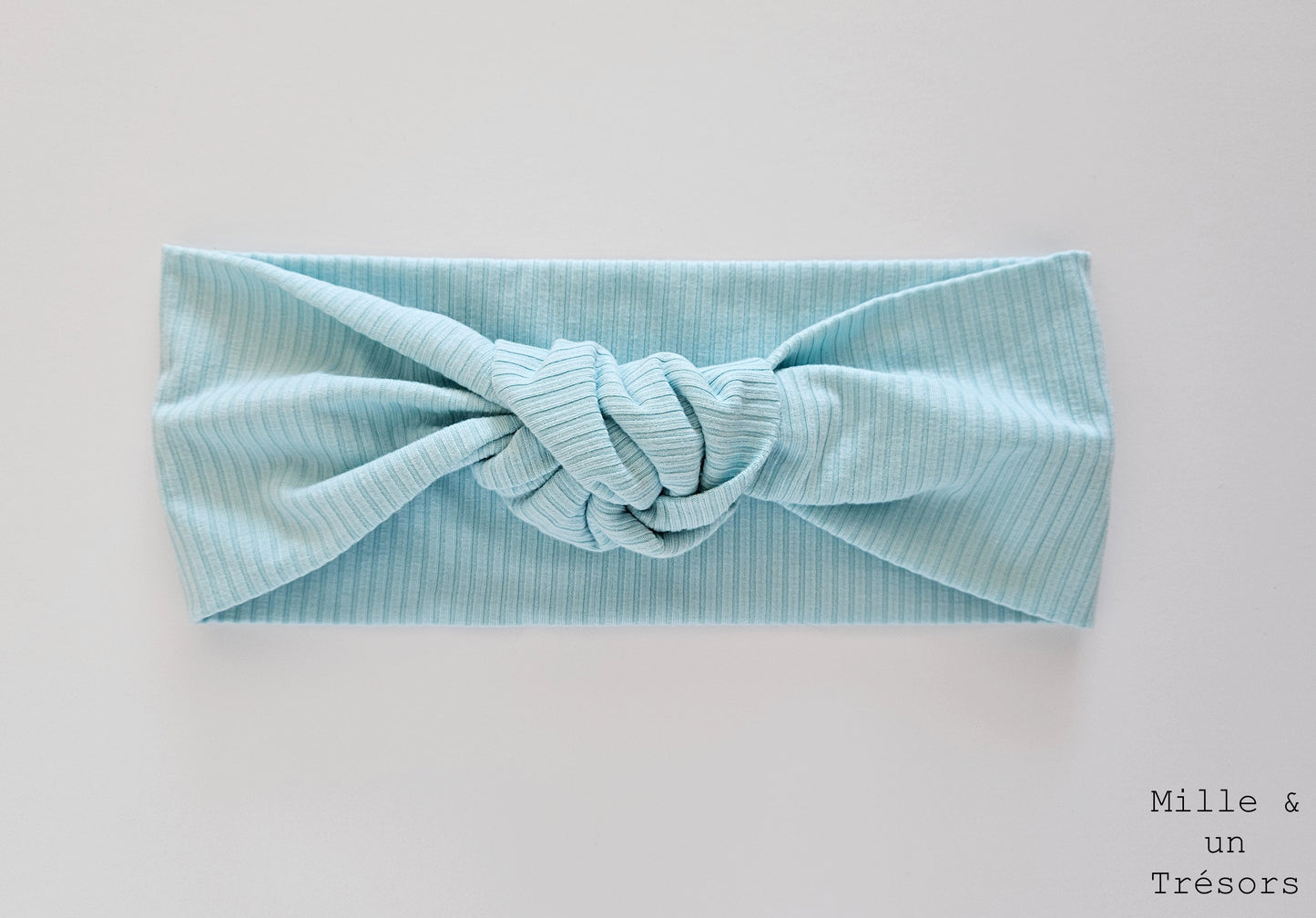 Bandeau à cheveux noué bleu turquoise pâle